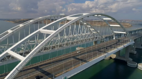 Досмотр на Крымскому мосту ускорят к лету