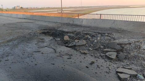 ВСУ обстреляли мосты между Крымом и Херсонской областью