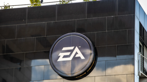 Electronic Arts разделят на две части