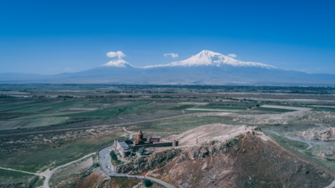 Макрон выступит посредником между Арменией и Азербайджаном