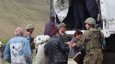 Почти 3000 человек вынужденно покинули Карабах