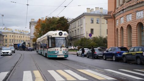 Ростех показал в Санкт-Петербурге новый ретро-трамвай