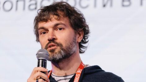 Еще один российский программист стал долларовым миллиардером