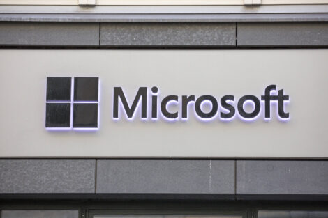 Microsoft сильно повысил выручку