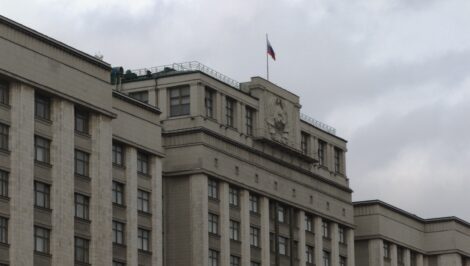 Депутат Госдумы разъяснил права граждан при операциях со старыми долларами