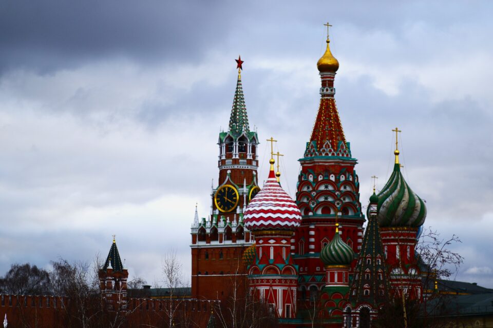 Почему храм на Красной площади называют собором Василия Блаженного