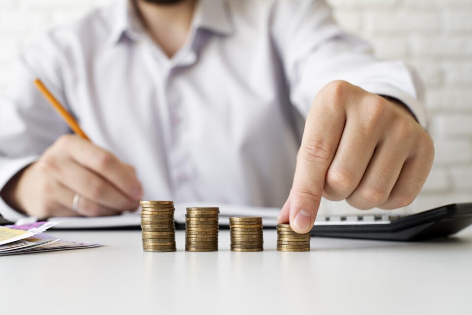 Средние ставки по вкладам опустились до двухлетнего минимума